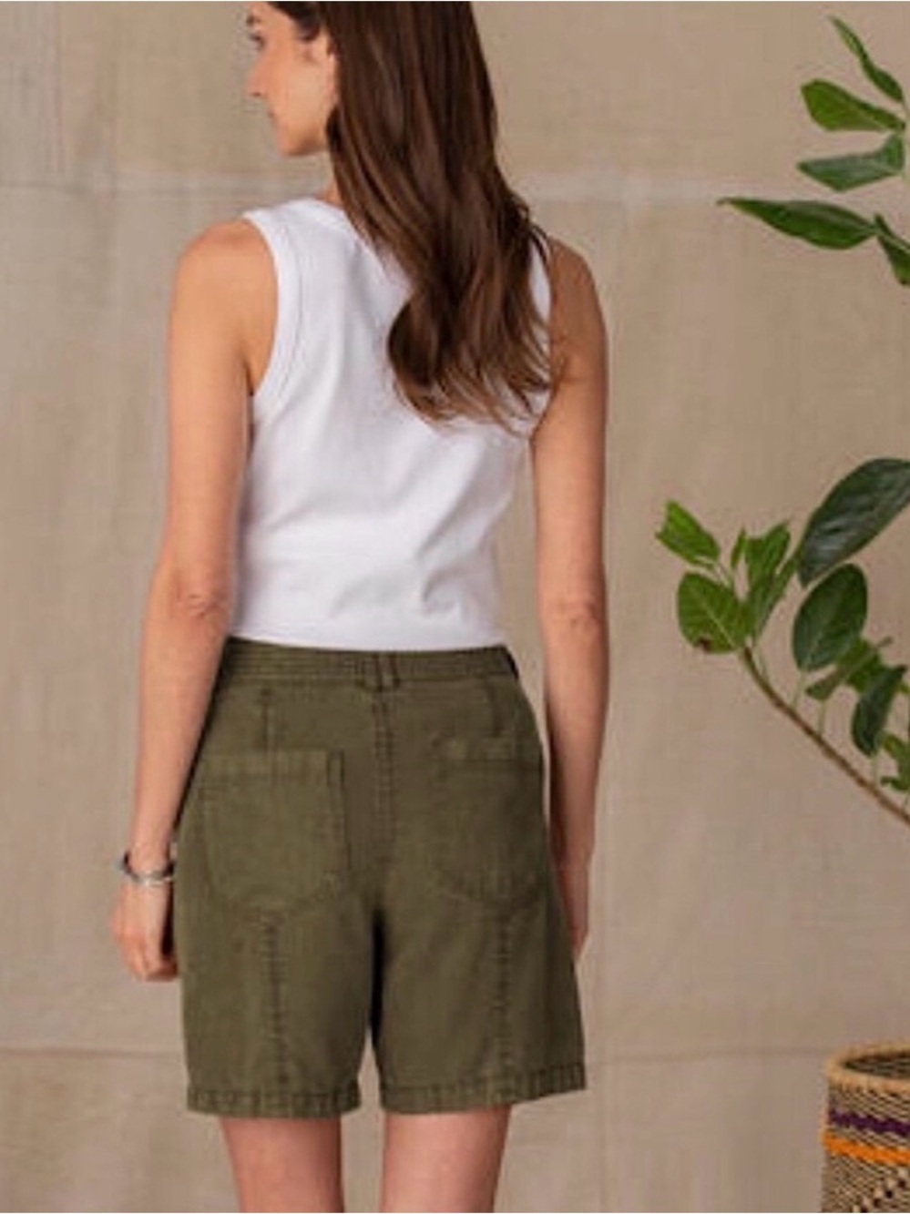 Sundance Garden Joy Tencel Bermuda Cargo Shorts 8 - Picture 2 of 7